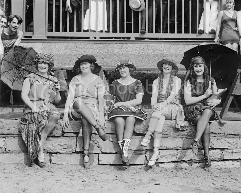 Bathing Suit Competition Pretty Ladies Vintage 1920s 8x10 Reprint Of Old Photo