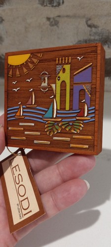 Obra de arte en madera de LESODI hecha en Puerto Rico. Decoración pintada a mano corte láser - Imagen 3 de 7