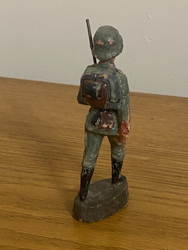 Lionel 10cm Toy Soldier Vintage Composition QA-77 - Picture 2 of 5