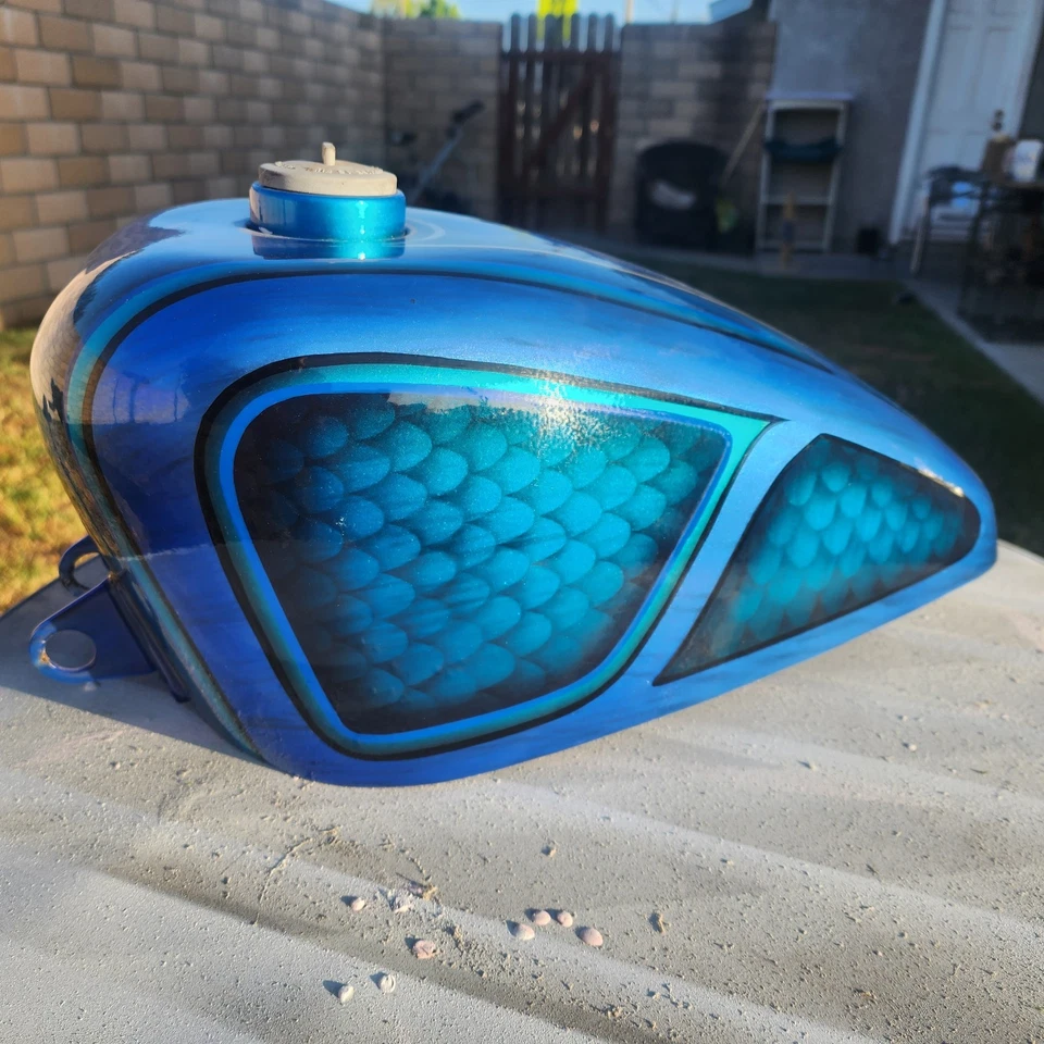 Tanque de gasolina Harley Sportster pintura personalizada Harley Davidson  Foto 2 de 4