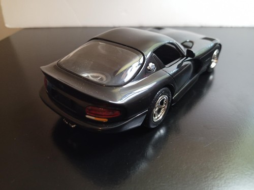 1/25 USED REVELL 1999 DODGE VIPER GTS BLACK NO BOX PROMO - Picture 5 of 9