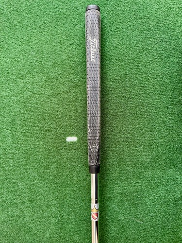 Scotty Cameron Newport 2 Pro Platinum Putter 35 inches Used Titleist - Picture 9 of 10