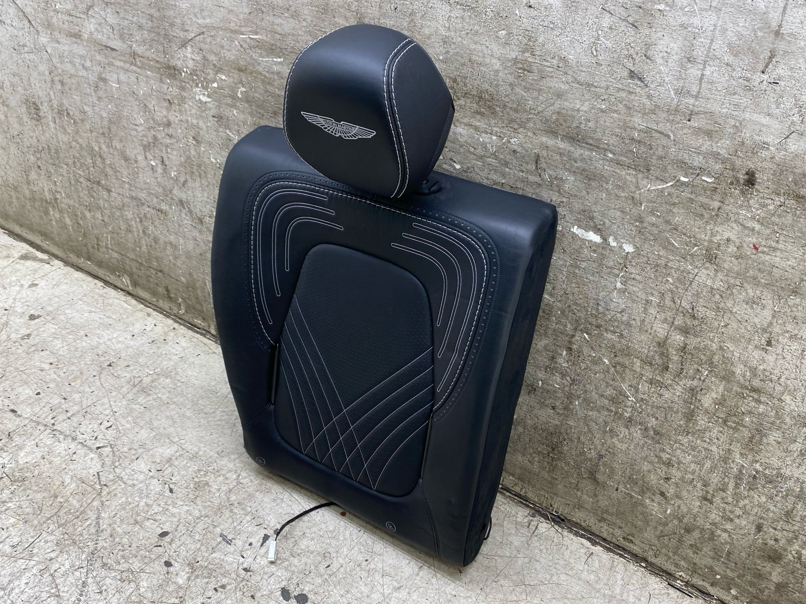 2020-2024 ASTON MARTIN DBX OEM RIGHT REAR UPPER SEAT CUSHION HEATED & VENTILATED