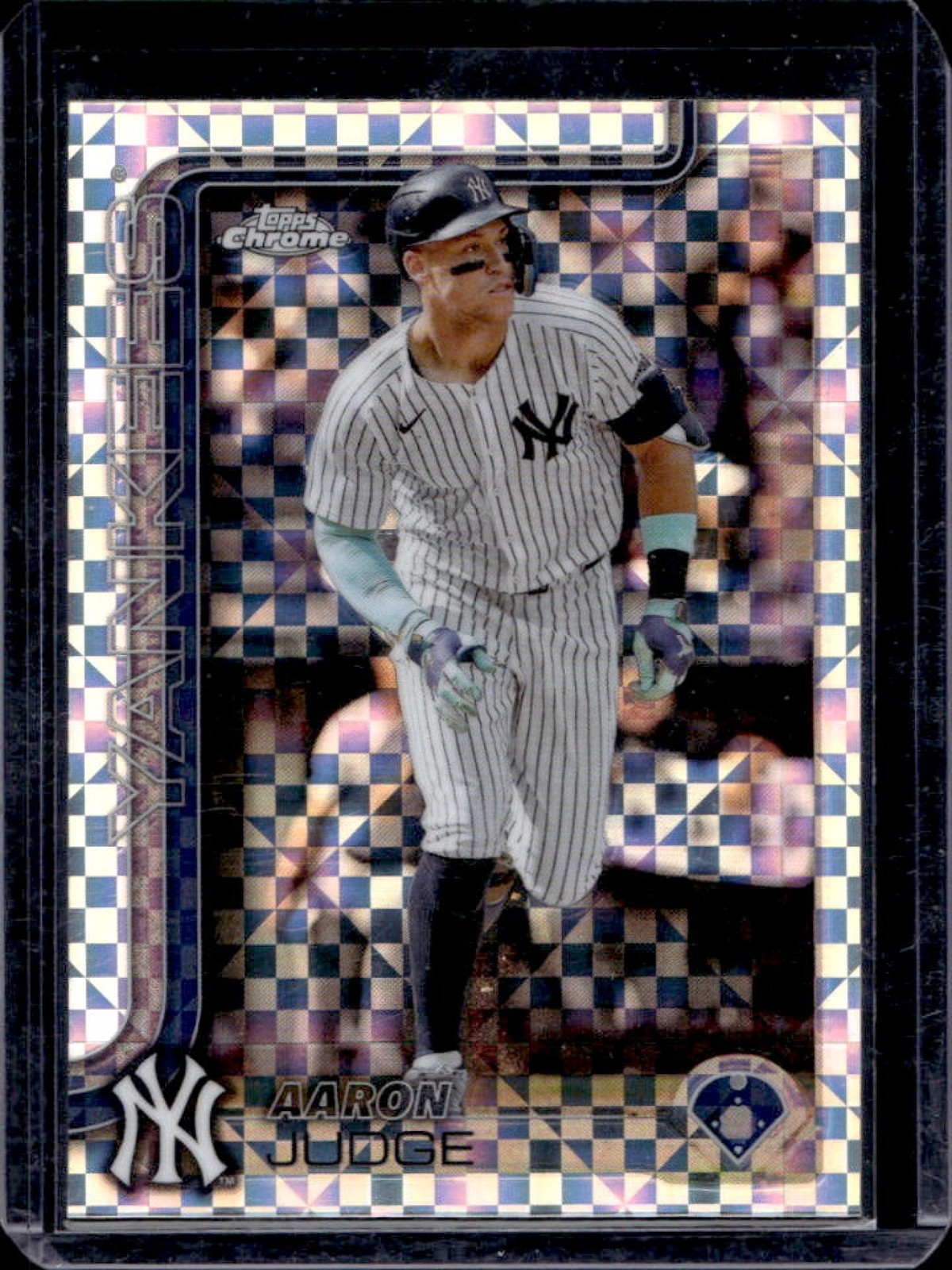 2025 Topps Chrome Aaron Judge X-Fractor #99 Yankees