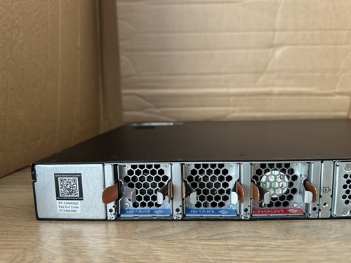 Commutateur Gigabit Dell EMC S3048-ON avec double alimentation + SFP 10 GbE 4 ports + commutateur - Photo 7/10