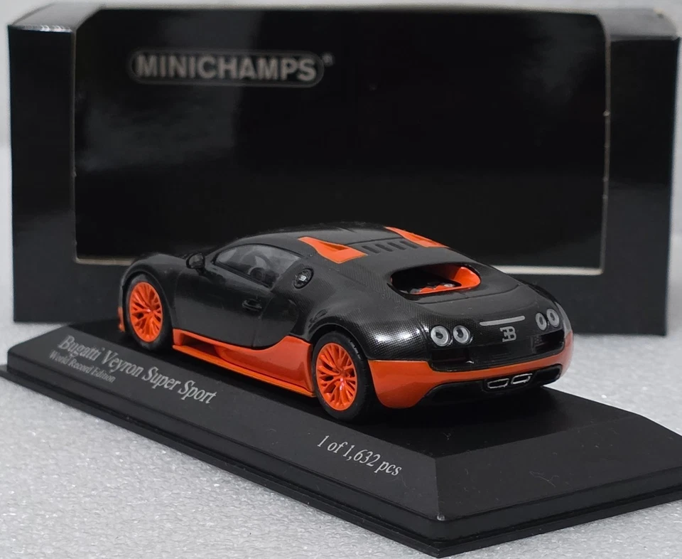 Bugatti Veyron Super Sport 2010 World Record Ed. 1:43 Minichamps 400110840 (15) - Image 4 of 4