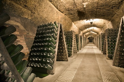 Sehr altes Original Champagner Rüttelpult für 120 Flaschen Rüttelbrett Weinregal
