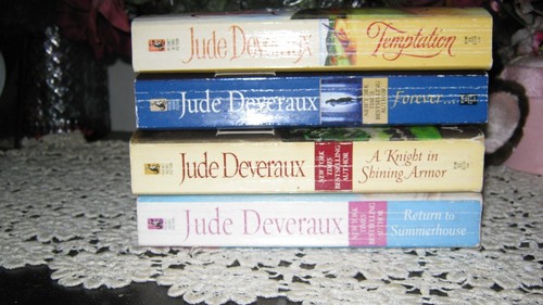 Jude Deveraux Lot of 4 Romance Novels          M-685 - Bild 1 von 7