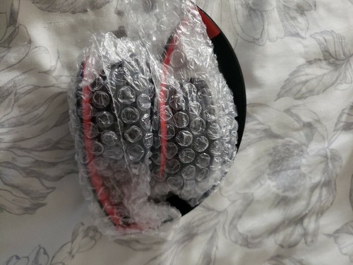 Enclosed Bluetooth wireless headphone headphone High sound quality Folding type - Picture 3 of 3