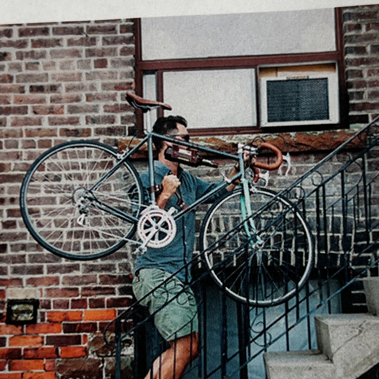Fyxation Milwaukee Made Brown Leather Bike Handle for Liftin