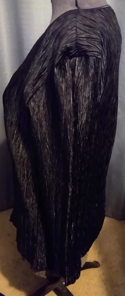 Blusa Erin London Talla L Axilas 22 Hombro Abajo 25 In Parte Inferior 22 In Lk Nueva Foto 4 de 4