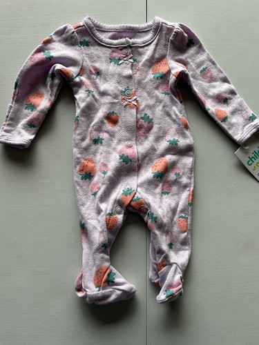 Child Of Mine Baby Girl Snap Knit Sleeper With Strawberries Size Preemie - Picture 2 of 6