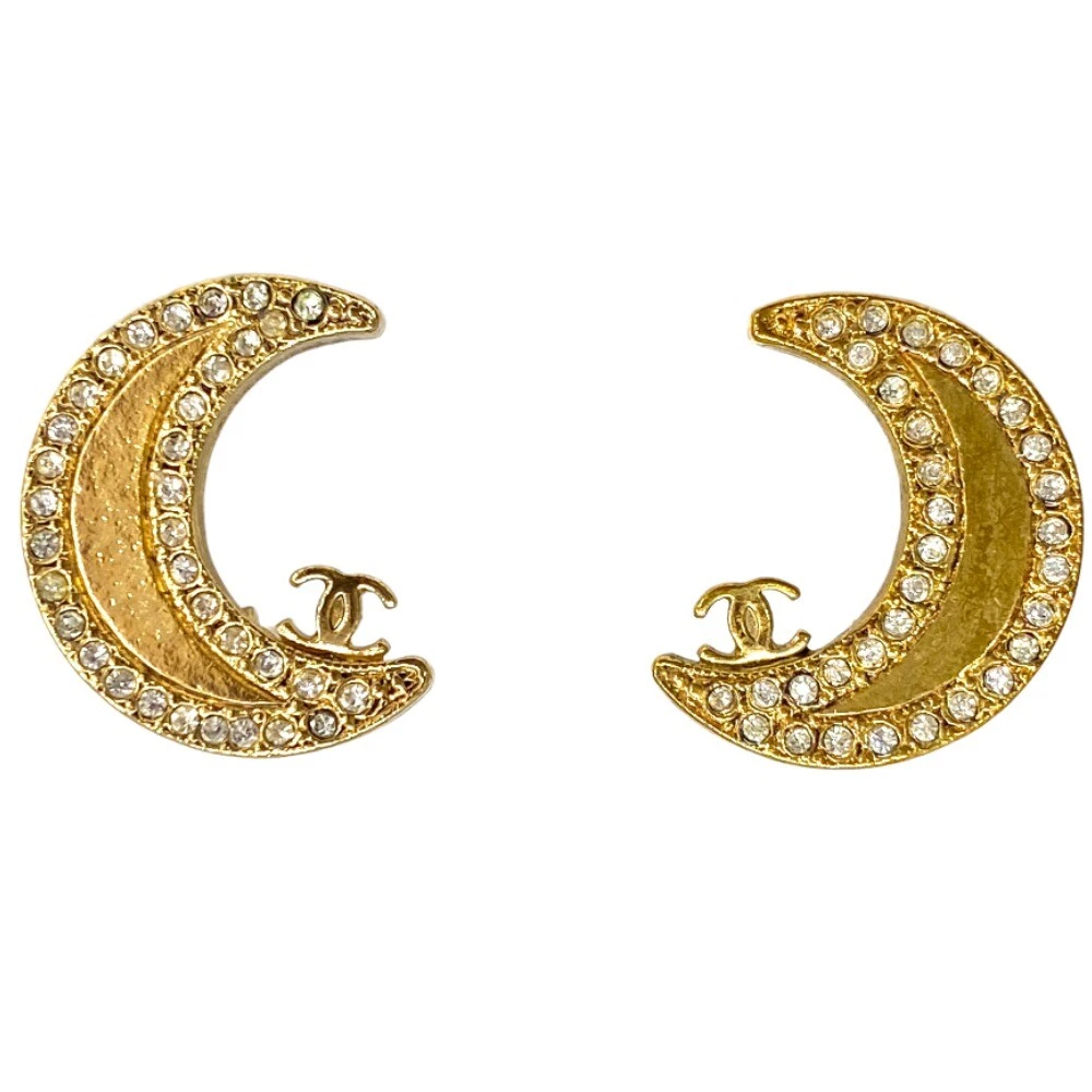 Chanel moon shop earrings