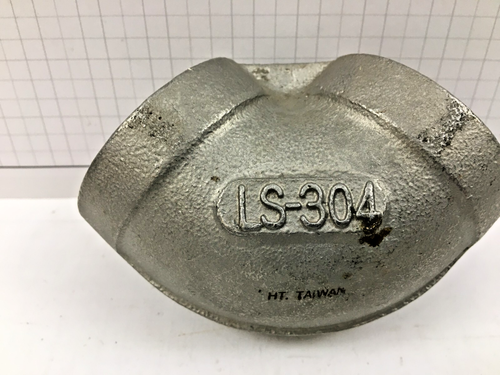 90-DEGREE ELBOW 1-1/2" Class 150 Cast 304 Stainless Steel Threaded Pipe Fitting - Picture 2 of 8