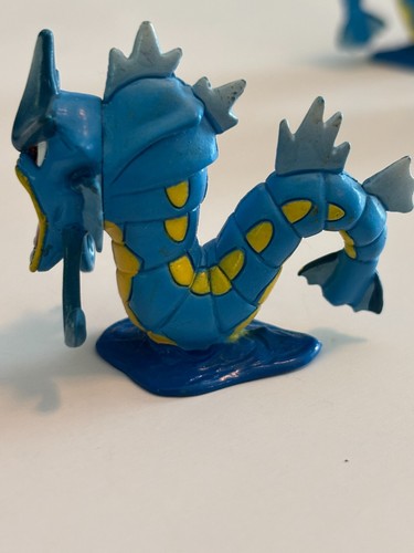 Gyarados TOMY Pokemon Figure CG 1999 Nintendo 2” Vintage - Picture 4 of 7