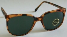 True Vintage Cateye black frame style w/ G-15 glass style sunglasses