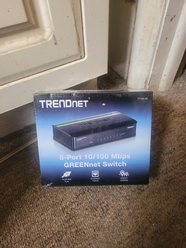 TRENDnet 8-Port GREENnet Switch, Ethernet Network Switch, 8 x 10/100 Mbps - Afbeelding 1 van 6