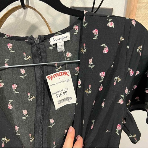 NWT Floral Jumpsuit / Pantsuit - Sz S - Picture 2 of 4