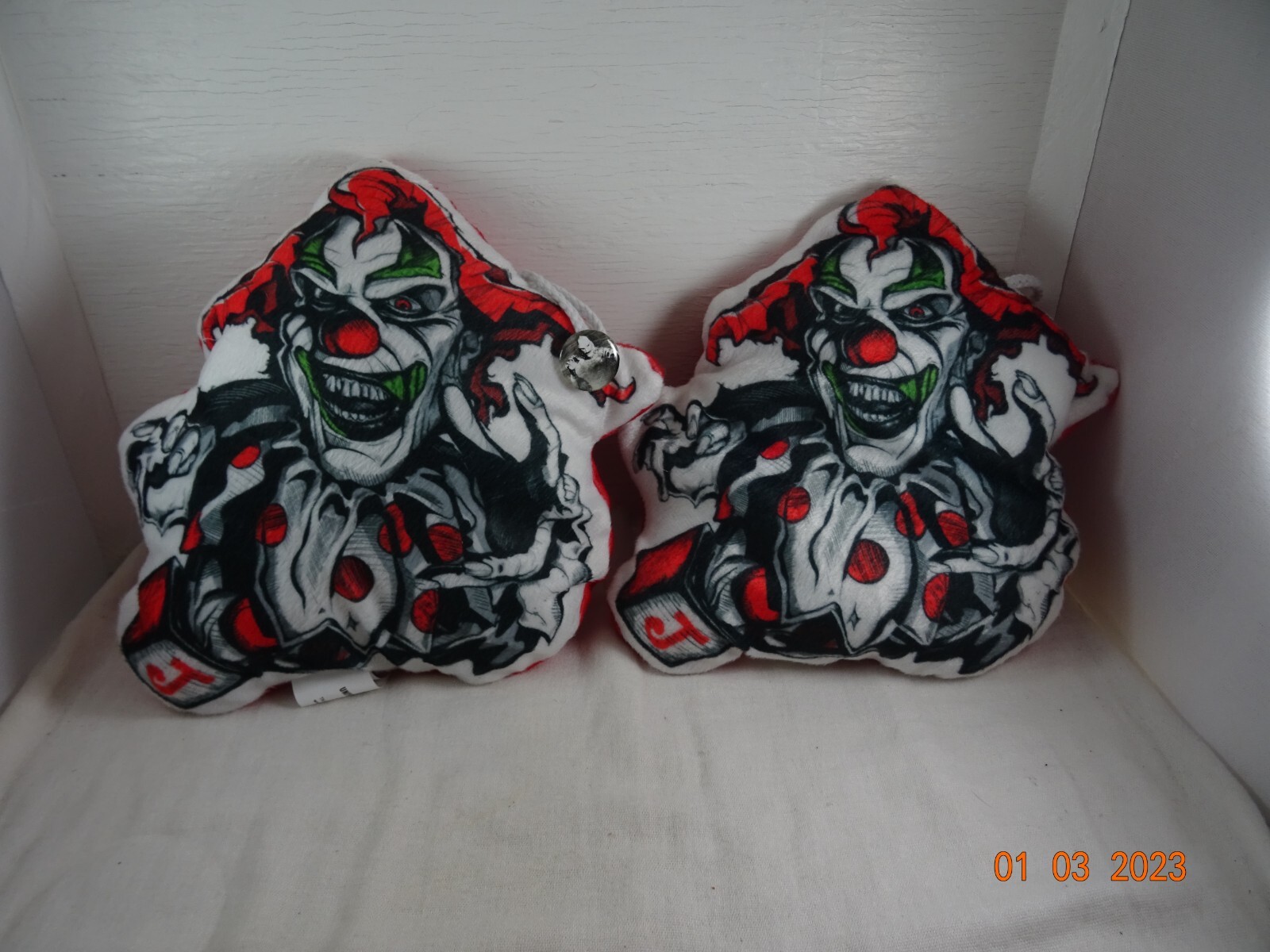 Universal Studios 30 yr Halloween Horror Nights Plush Pillows 9" & Creature Pin