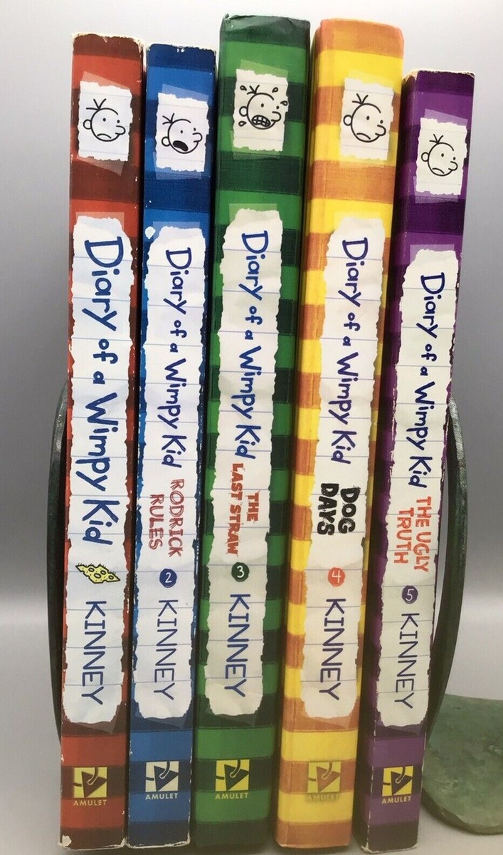 Diary of a Wimpy Kidシリーズ17冊セット　 ペーパーバック Amazon.com: A Library of a Wimpy kid 1-17 盒裝完整原創全系列