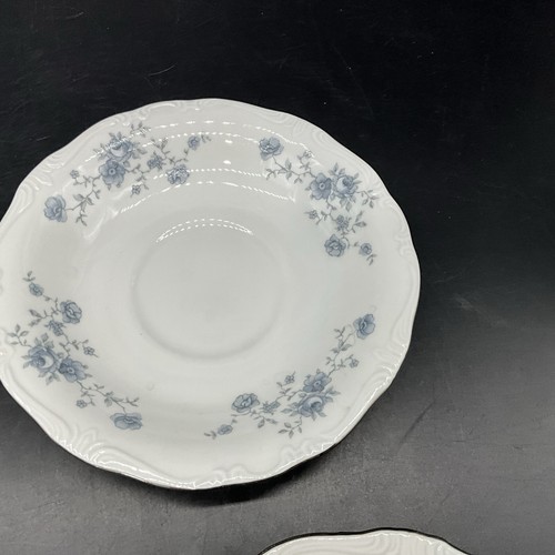VTG Set Of 4 Johann Haviland Blue Garland 6 1/8” Saucers - Picture 4 of 7