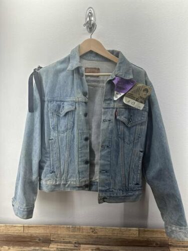 Ultimate Madonna Fan Collection Back Stage Passes Signed Album LEVIS Jacket - Picture 7 of 24