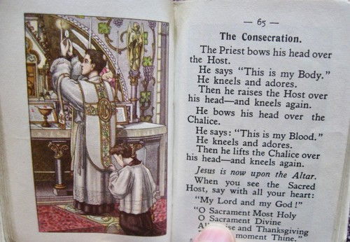 VINTAGE 1951 1ST COMMUNION Set: CELLULOID PRAYER BOOK W/CRUCIFIX & More (Flaws) - Picture 20 of 21