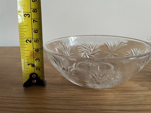 Pair Of 4.5 inch Clear Pressed Glass Snack Bowls Star Designs - Picture 6 of 14