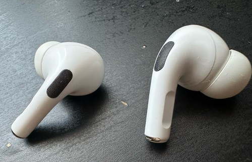 Apple Airpods Pro 1ère génération avec étui de charge sans fil A2190 - Photo 8 sur 8