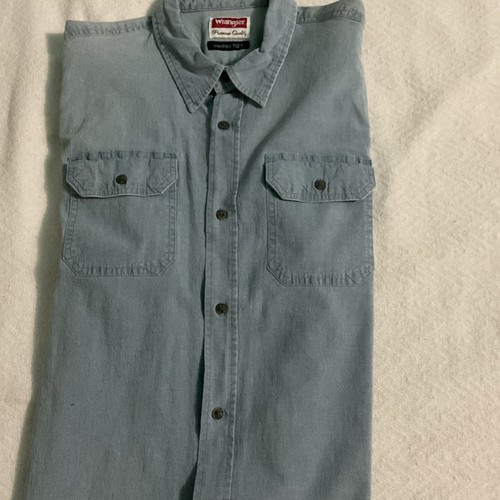 Wrangler XLT Flex for Comfort Denim Shirt Blue Wash Cotton Blend Short Sleeve - Picture 2 of 12