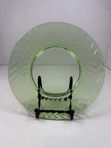 Jeannette Lightning Bolt Optic Zig Zag Green 8” Plate Depression Glass