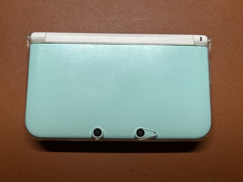 Nintendo 3DS LL (Mint/White) – Pre-Owned - Picture 2 of 9