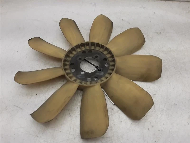 Лезвие вентилятора 00-13 Chevrolet Suburban 2500 15017911 - Изображение 3 из 4