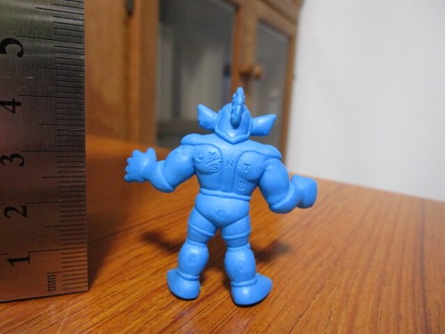 Kin Erase Part 15 Black Knight Blue Kinnikuman Eraseer Kinkeshi Figure - Picture 2 of 2