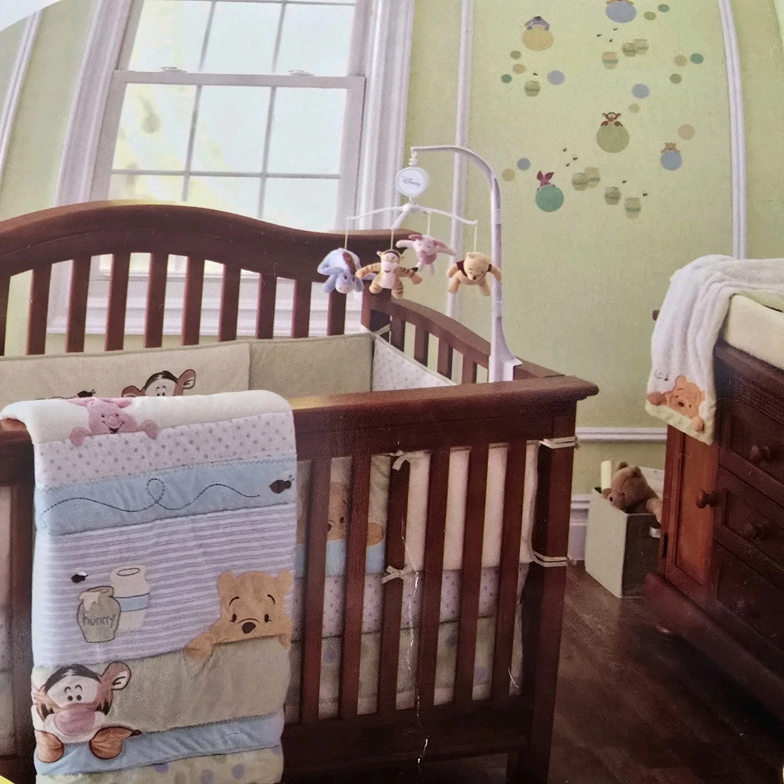 Disney Winnie The Pooh and Friends 6 Piece Crib Bedding Set NEW
Opens in a new window or tab