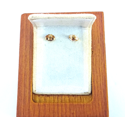 Vintage 14K Gold & Jade/Jadite Post Earrings - Picture 5 of 5
