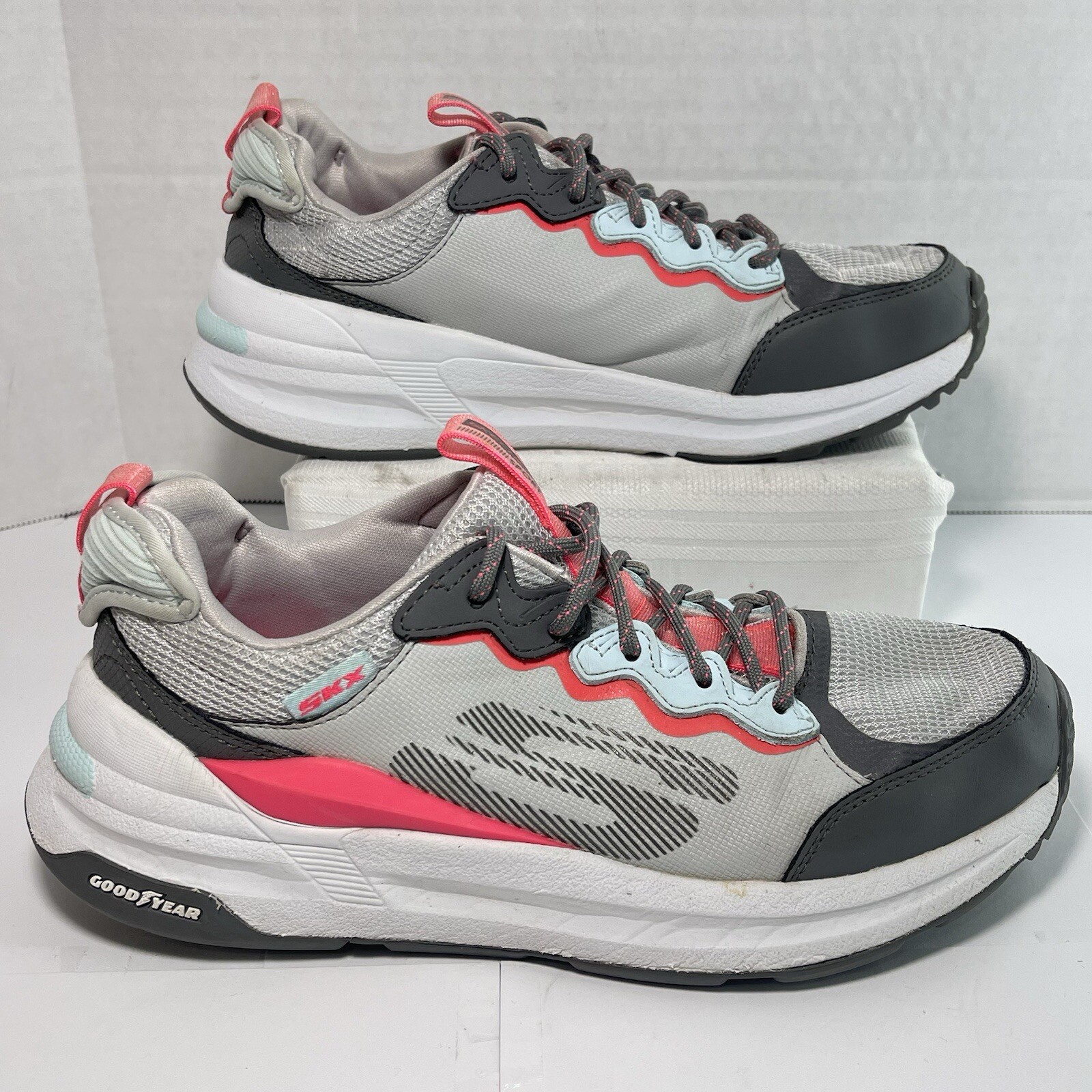 Skechers Running Shoes Womens 7 Gray Pink Leather Mesh Memory Foam Fresh Strike-image