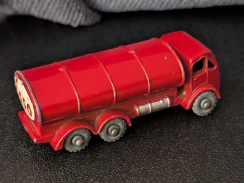 'HIGH TEST' PETROL ESSO TANKER VEHICLE VG VNTG 2.25" LENGTH LESNEY UK MFG 1950S - Picture 13 of 17