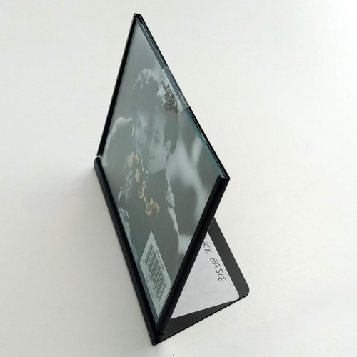 Harbor Town 3710-0503 Minimal Black Metal & Glass Easel Picture Frame 5" x 3.5" - Picture 2 of 3