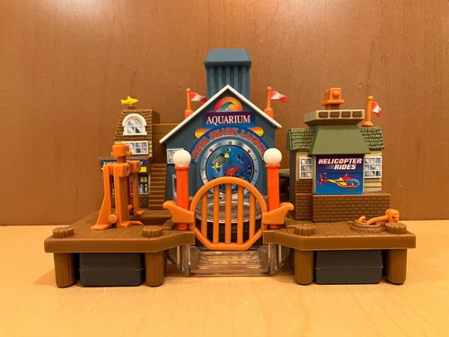 Galoob Micro Machines Tigerhai Landung Aquarium nur 1996 UNVOLLSTÄNDIG - Bild 4 von 10