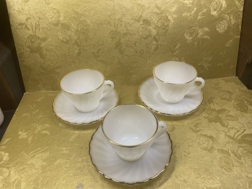 3 set Anchor Hocking Fire King Milk Cup Saucer Glass Golden Shell - Picture 4 of 5