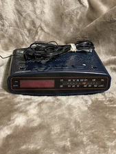 Vintage Soundesign AM/FM Alarm Clock Radio Model 3625-RBL (BLUE)