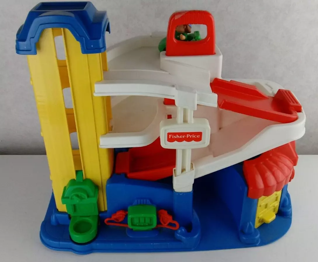 Vintage Fisher Price Little People Chunky 1995 Parking Garage With