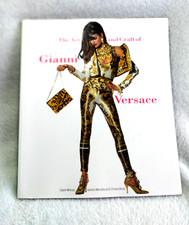 The Art and Craft of Gianni Versace Claire Wilcox Valerie Mendes 2002 Softcover