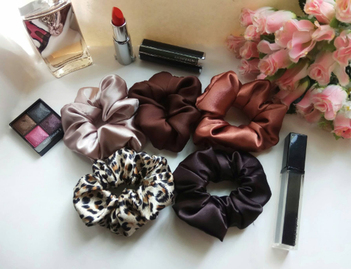 Wholesale velvet and silk satin scrunchies, 100 pack large hair scrunchies - Picture 11 of 12