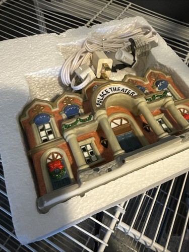 Brand New Rare Vintage Town Square Collectibles "PALACE THEATRE" - Picture 12 of 15