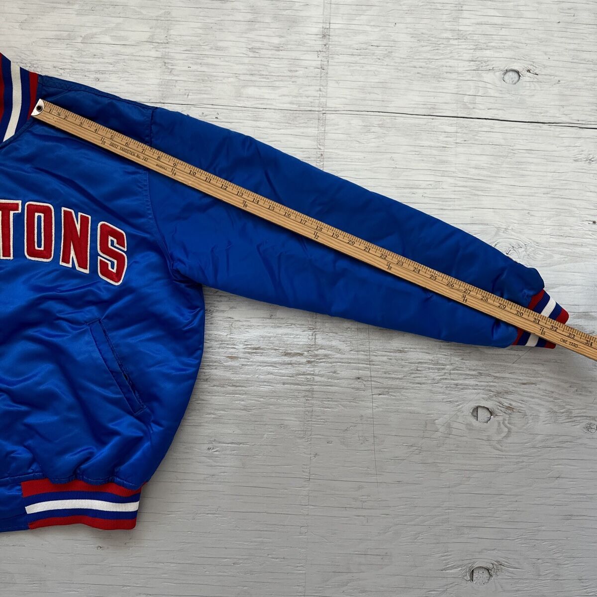 Vintage 90s NBA Starter Detroit Pistons Satin Basketball Vintage 90s NBA Starter Detroit Pistons Satin Basketball