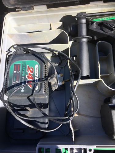 Hitachi 24volts SDS - Picture 2 of 6