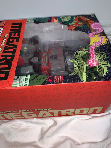 Kidrobot Transformers Vs G.I. Joe Medium Gray Megatron Vinyl Figure NEW Toys - Picture 10 of 12