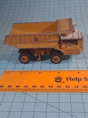 Ertl International Harvester Dump Truck 4.25" B5 - Picture 3 of 7